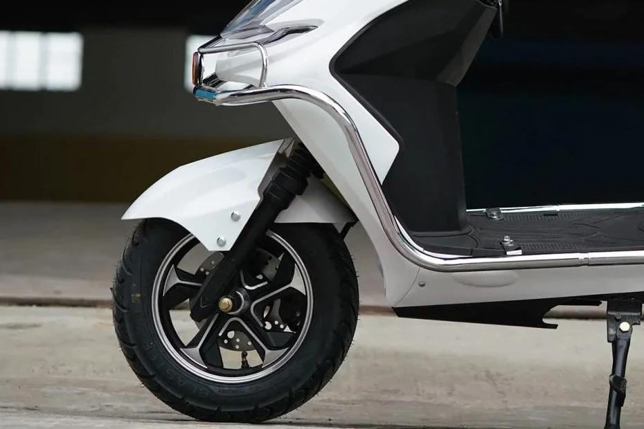 Okaya Classiq Front Tyre