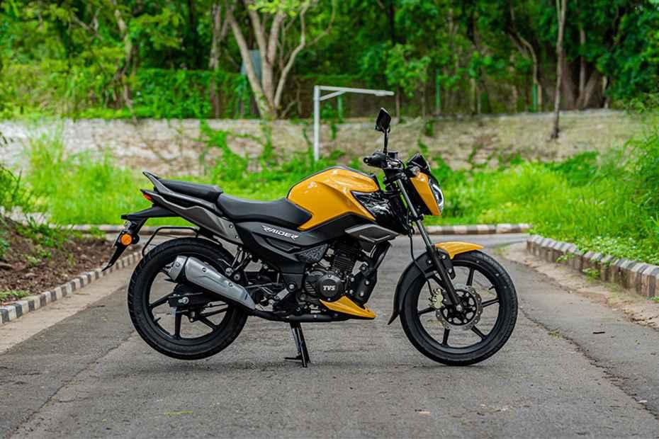 Tvs raider left side view Tvs raider left side view