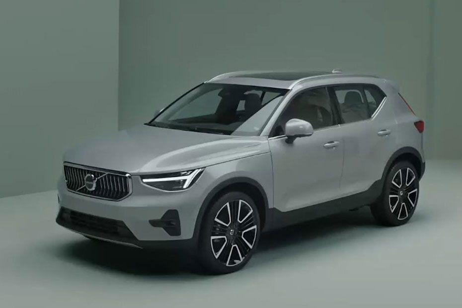 Volvo-XC40-front-left-side