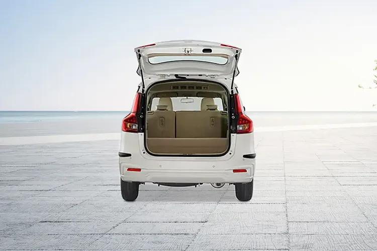 Maruti Ertiga Tour bootspace