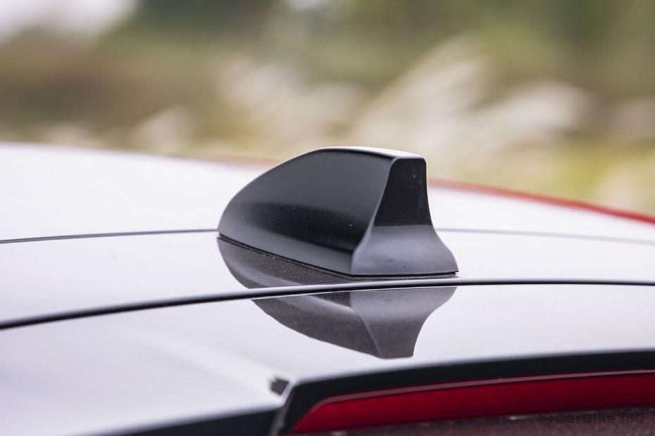 Mahindra XEV 9e Antenna Mahindra XEV 9e Antenna