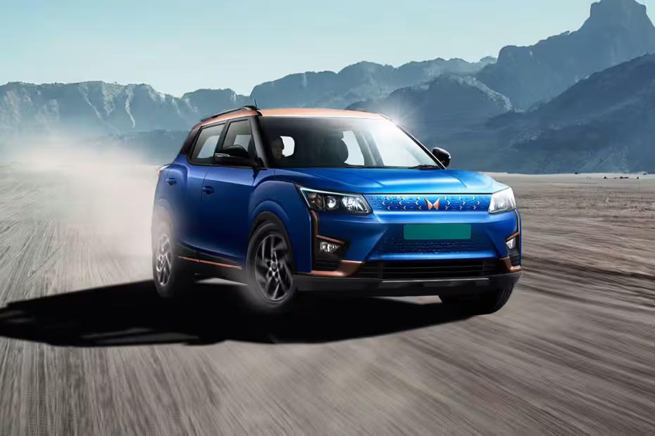 महिंद्रा XUV400 महिंद्रा XUV400