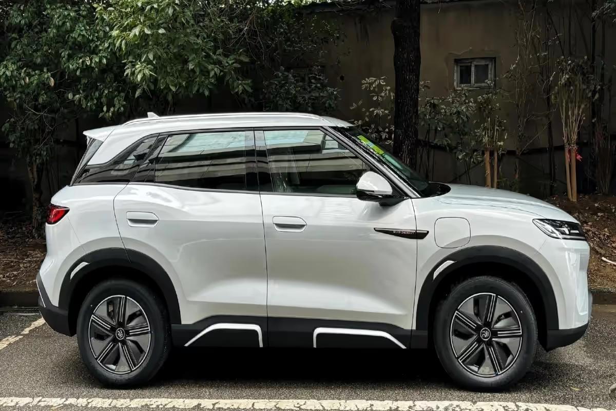 BYD Atto 2 electric spied: Set to join the compact EV race in India BYD Atto 2 electric spied: Set to join the compact EV race in India