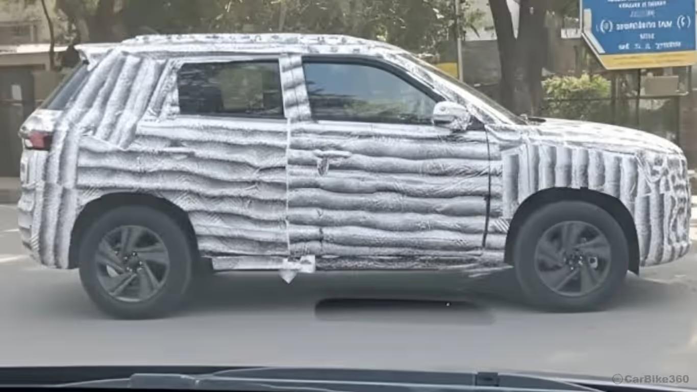 The Upcoming Maruti Suzuki Brezza Facelift Spied While Testing The Upcoming Maruti Suzuki Brezza Facelift Spied While Testing