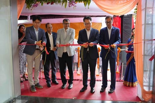 Hyundai Adds Three New Showrooms in Pune to Meet Demand Hyundai Adds Three New Showrooms in Pune to Meet Demand