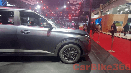 Kia Carens X-Line Takes Center Stage at Bharat Mobility Expo 2024