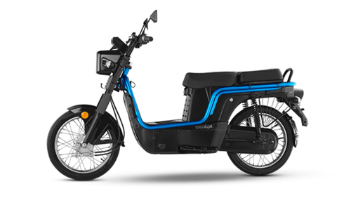 Kinetic E-Luna Launched at Introductory Price of Rs 69,990 | To Be Available in 2 Variants and 5 Colour Options