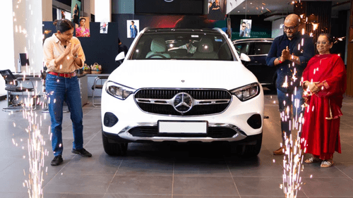 Priya Mani Raj of ‘The Family Man’ Series Buys Rs. 74.20 Lakh Mercedes-Benz GLC SUV Priya Mani Raj of ‘The Family Man’ Series Buys Rs. 74.20 Lakh Mercedes-Benz GLC SUV
