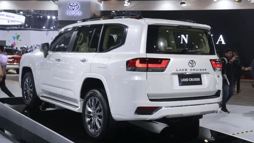 ECU सॉफ्टवेयर ग्लिच को दूर करने के लिए टोयोटा इंडिया द्वारा लैंड क्रूजर 300 की 269 इकाइयां वापस बुलाई गईं ECU सॉफ्टवेयर ग्लिच को दूर करने के लिए टोयोटा इंडिया द्वारा लैंड क्रूजर 300 की 269 इकाइयां वापस बुलाई गईं