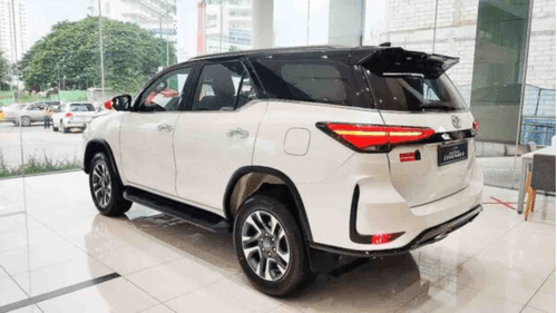 Toyota Resumes Dispatch of Innova Crysta, Hilux, and Fortuner in India Post Diesel Engine Clarification news