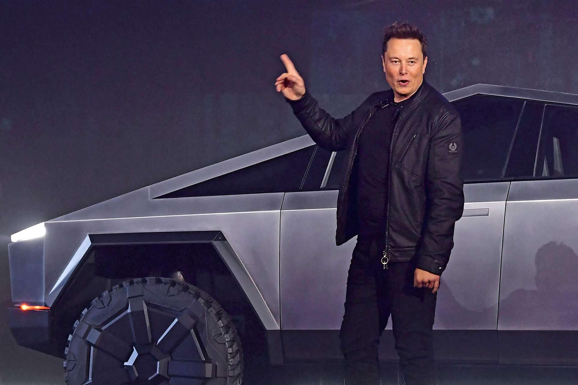 World’s richest person “Elon Musk” worth more than Bill Gates and Warren Buffett combined 1_f342f8d53b.jpg
