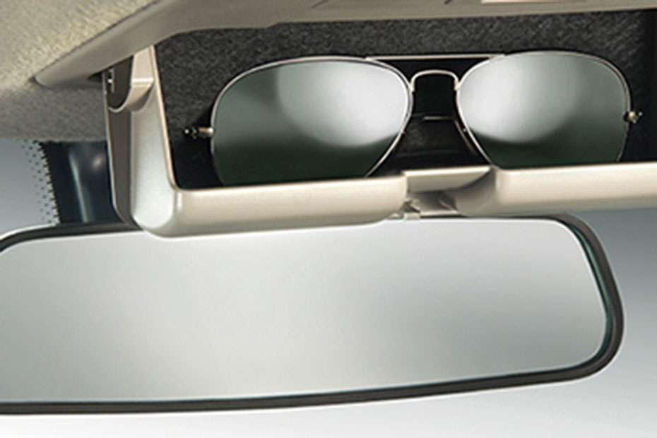 Mahindra Scorpio Inner Rear View Mirror Mahindra Scorpio Inner Rear View Mirror