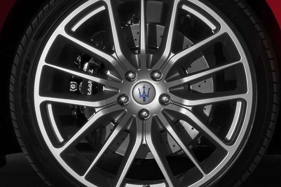Maserati Ghibli wheel Maserati Ghibli wheel