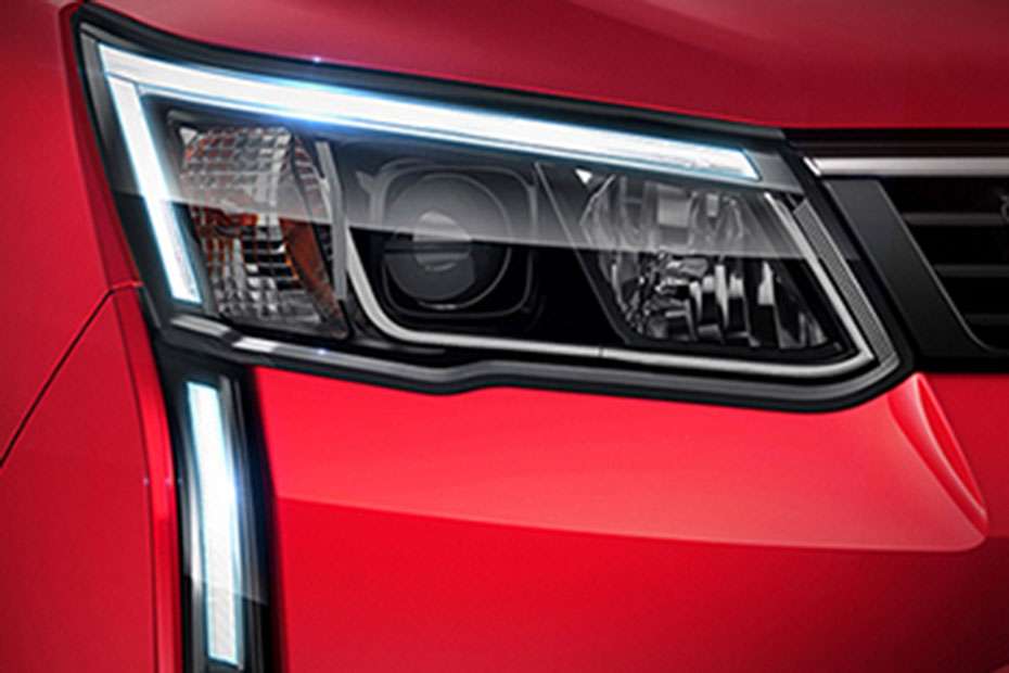 Mahindra XUV300 Headlight Mahindra XUV300 Headlight