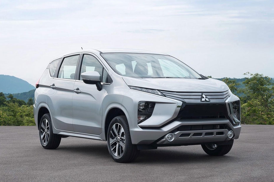 Mitsubishi Xpander Right Side Front View