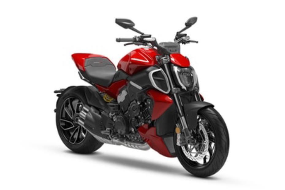 Ducati Diavel V4 - Red
