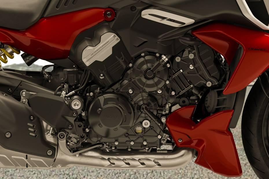 Ducati Diavel V4_engine