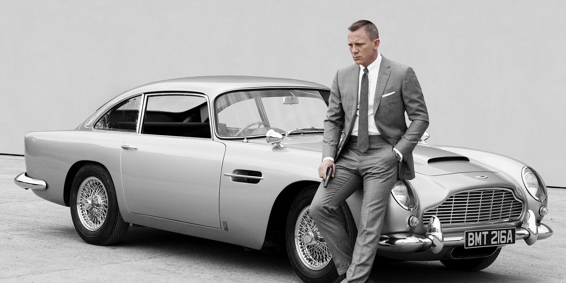 James Bond's Aston Martin DB5 Recently Auctioned in 26.15 Crore news