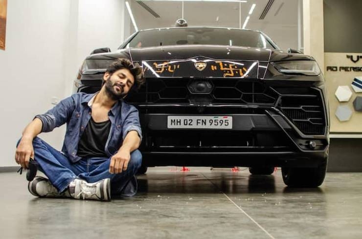 Kartik Aryan takes a wrong turn in his Newly Lamborghini Urus, asked for help from the cop news