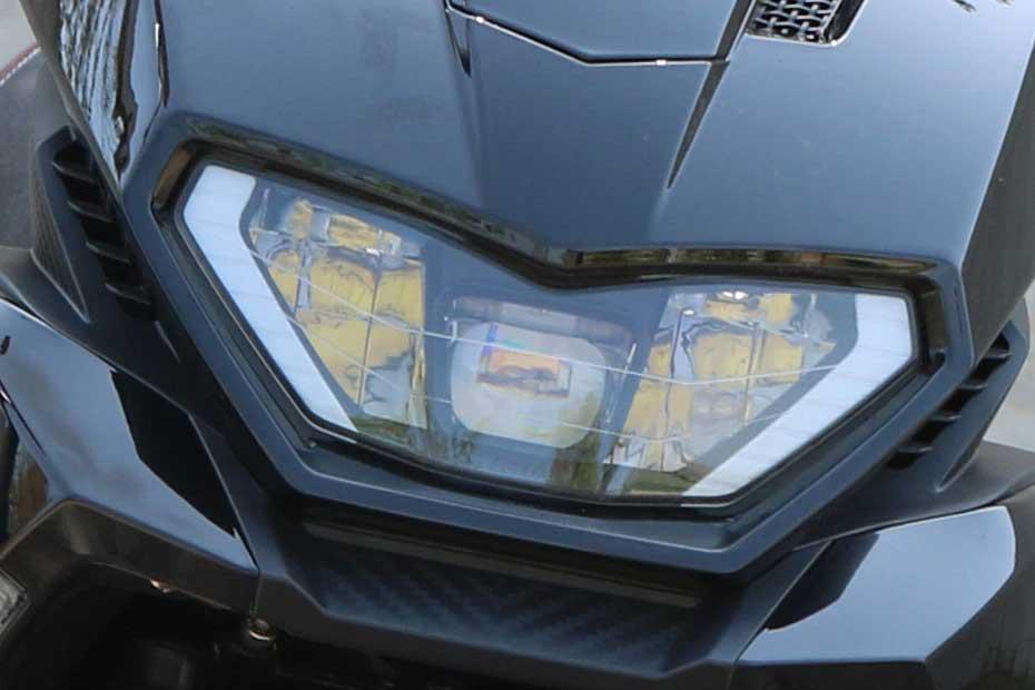 White Carbon Motors GT5 Exterior Image