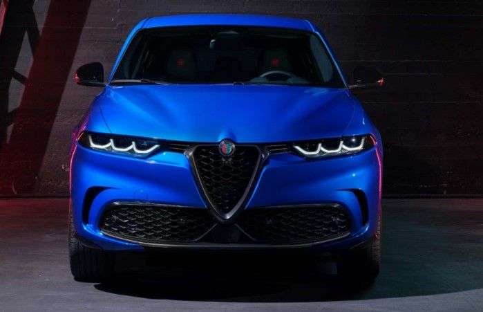 Alfa Romeo Tonale Unveiled as First Plug-in Hybrid From the Brand alfatonalefront_1b8c062744.jpg
