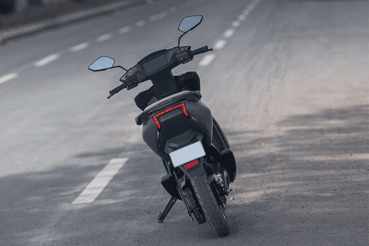 Ather 450X Rear View Ather 450X Rear View