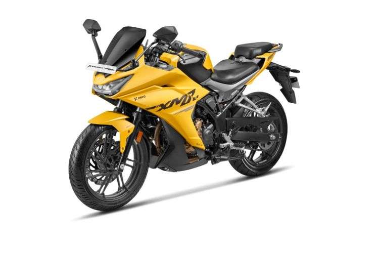 Hero Karizma XMR 210 Front Left Three Quarter Hero Karizma XMR 210 Front Left Three Quarter