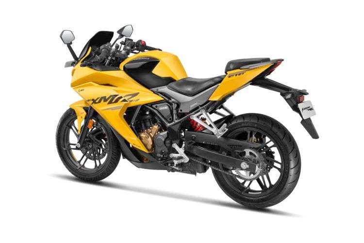 Hero Karizma XMR 210 Rear Left Three Quarter Hero Karizma XMR 210 Rear Left Three Quarter