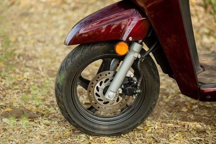 Honda Activa 125 Front Tyre View Honda Activa 125 Front Tyre View