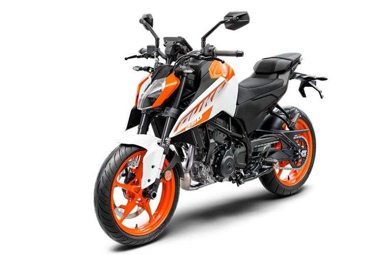 KTM 250 Duke front. KTM 250 Duke front.