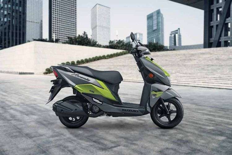 Suzuki Avenis Left side Suzuki Avenis Left side