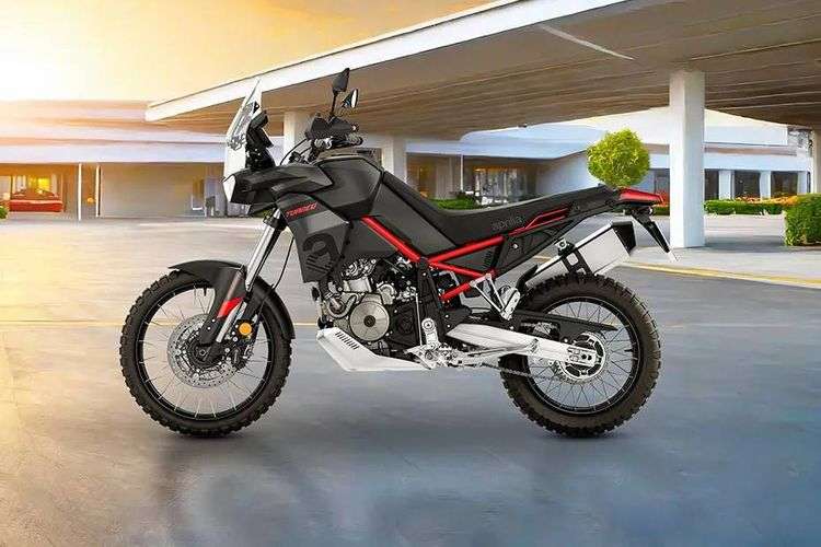 Aprilia Tuareg 660 Left Side View Aprilia Tuareg 660 Left Side View