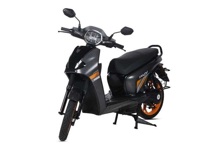 Bgauss RUV350 Front View Bgauss RUV350 Front View