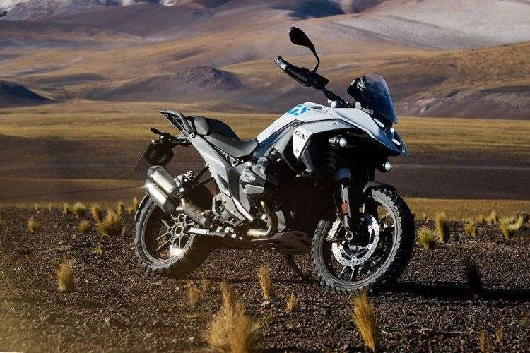 BMW R 1300 GS Right Side View BMW R 1300 GS Right Side View