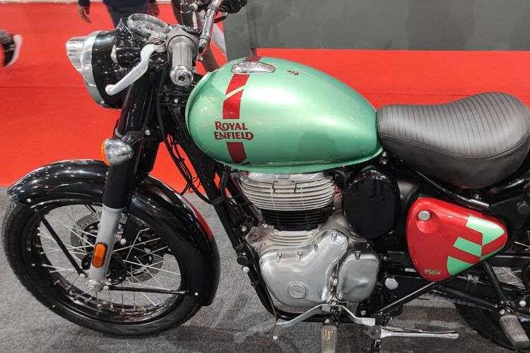 Royal Enfield Classic Flex Left Side View Royal Enfield Classic Flex Left Side View