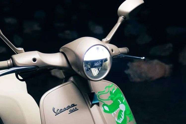 Vespa 946 Dragon Headlight Vespa 946 Dragon Headlight