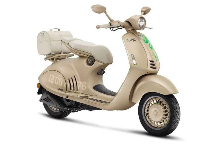 Vespa 946 Dragon Right Front Three Quarter Vespa 946 Dragon Right Front Three Quarter