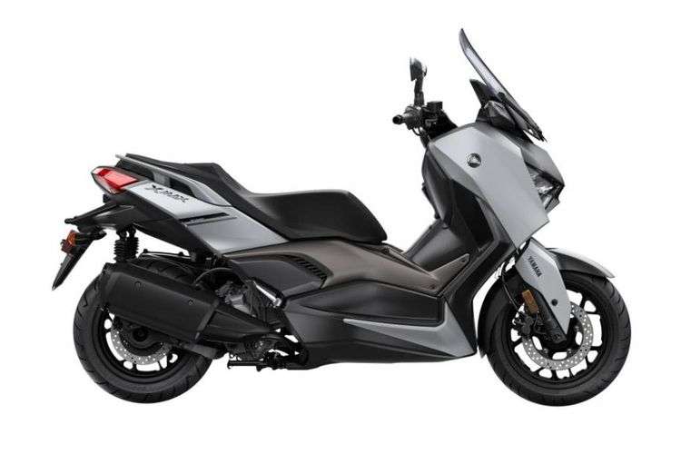 Yamaha X-Max Right Side View Yamaha X-Max Right Side View