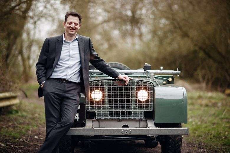 Jaguar Land Rover के इंजीनियरिंग बॉस ने Automaker को छोड़ने का फैसला किया nick_rogers_land_rover_1_6af4bb493c.jpg