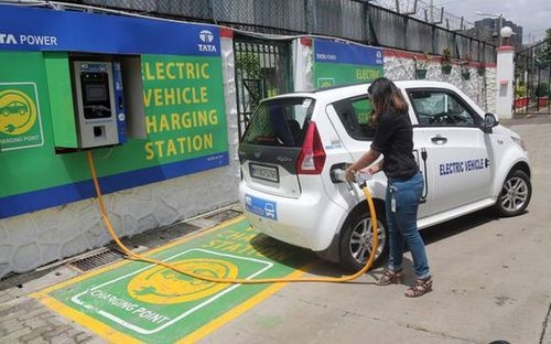 Breaking: Tata Power now has 1,000 EV charging stations across India