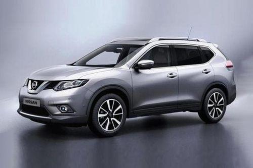 Nissan X-Trail Left Side Front View
