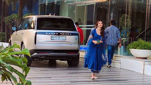 Actress Pooja Hegde Buys a New-Gen Range Rover, Priced Around Rs 4 Crore