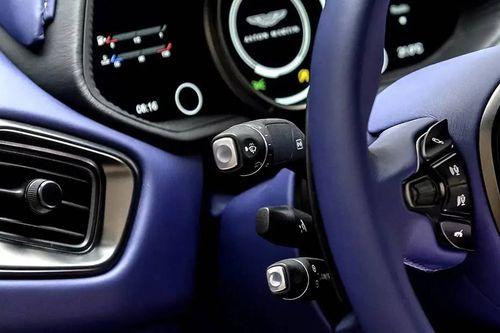 Aston Martin DB11 steering control
