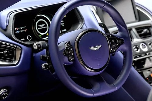Aston Martin DB11 steering