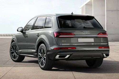 Audi-Q7 Left Side Rear View Audi-Q7 Left Side Rear View