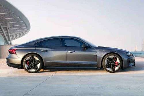 Audi RS e-tron GT Right Side View Audi RS e-tron GT Right Side View