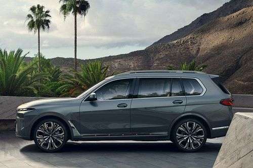BMW_X7_left-side-view BMW_X7_left-side-view
