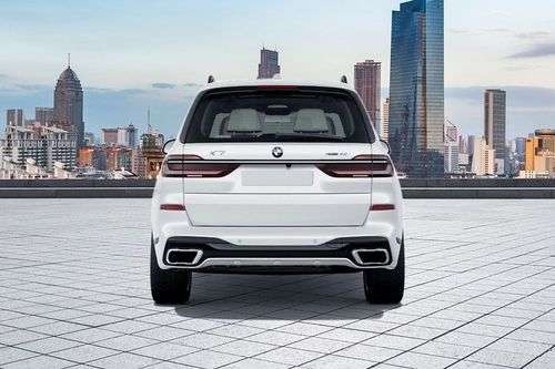 BMW_X7_rear-view BMW_X7_rear-view