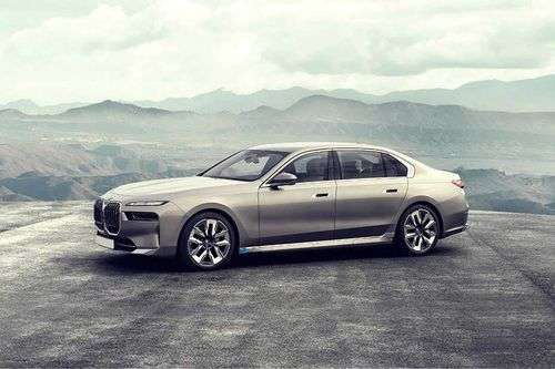 BMW i7 images BMW i7 images