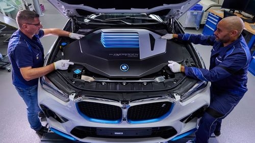 BMW iX5: Hydrogen-powered SUV by BMW will be ready by 2025 BMW iX5: Hydrogen-powered SUV by BMW will be ready by 2025